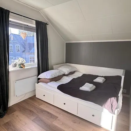 דירה Welcome To A Nice, Bright And Spacious Apartment! פרדריקסטאד